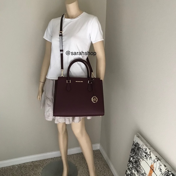 🌼Michael Kors Purse - Picture 7 of 15